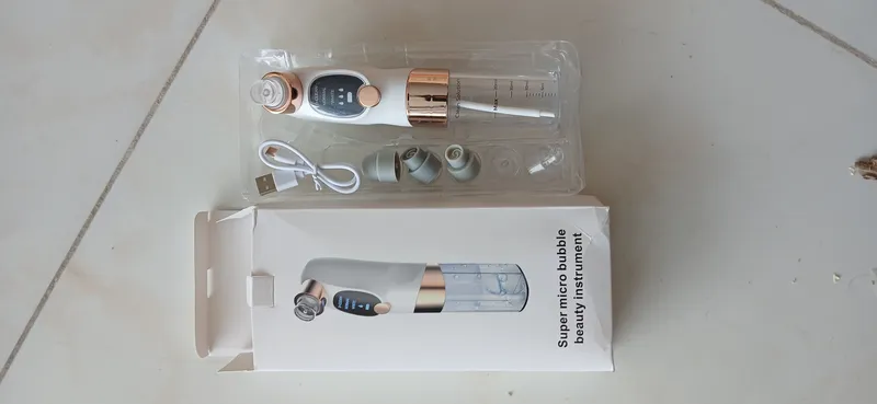 میکرو درم مخرن دار اب موتور پرقدرت و مکش عالی دارای چند سری متفاوت برای انجام کار متفاوت gallery1