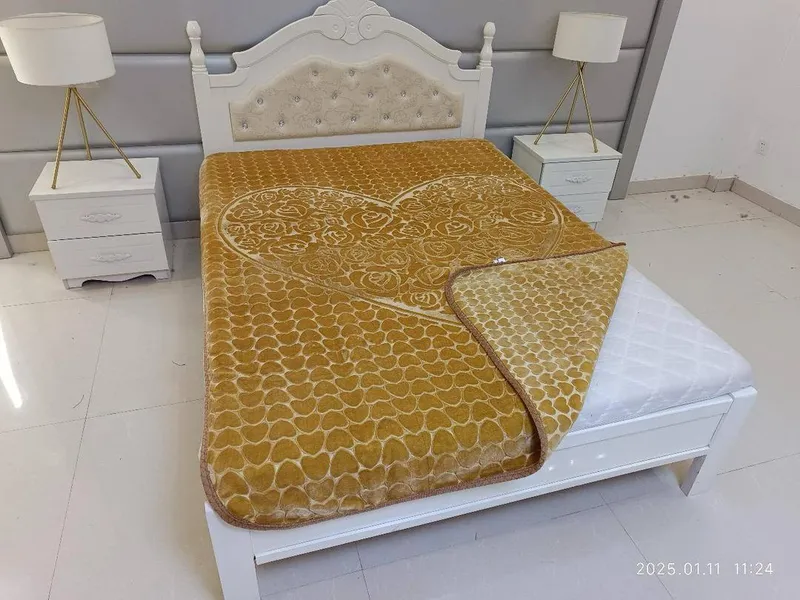 پتو دو نفره طرح قلبی برند fst gallery5